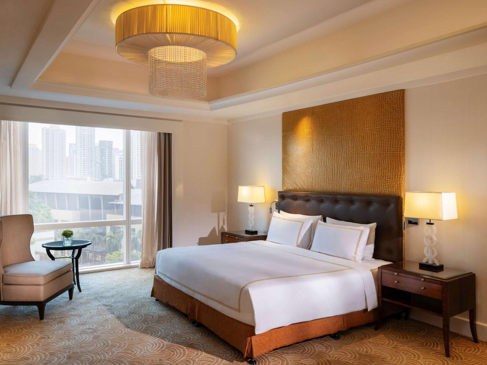 Fairmont Makati Hotell Makati City Eksteriør bilde A bedroom at the hotel